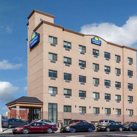 Days Inn & Suites By Wyndham Jamaica Jfk Airport New York Esterno foto