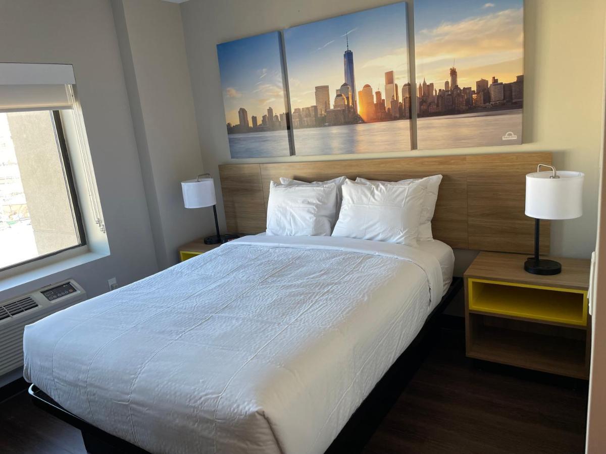 Days Inn & Suites By Wyndham Jamaica Jfk Airport New York Esterno foto